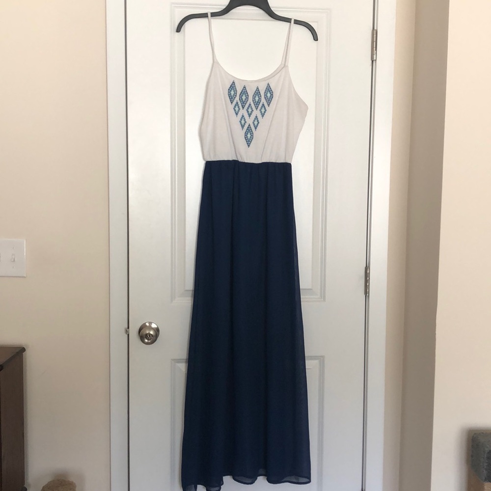 White and Navy dress